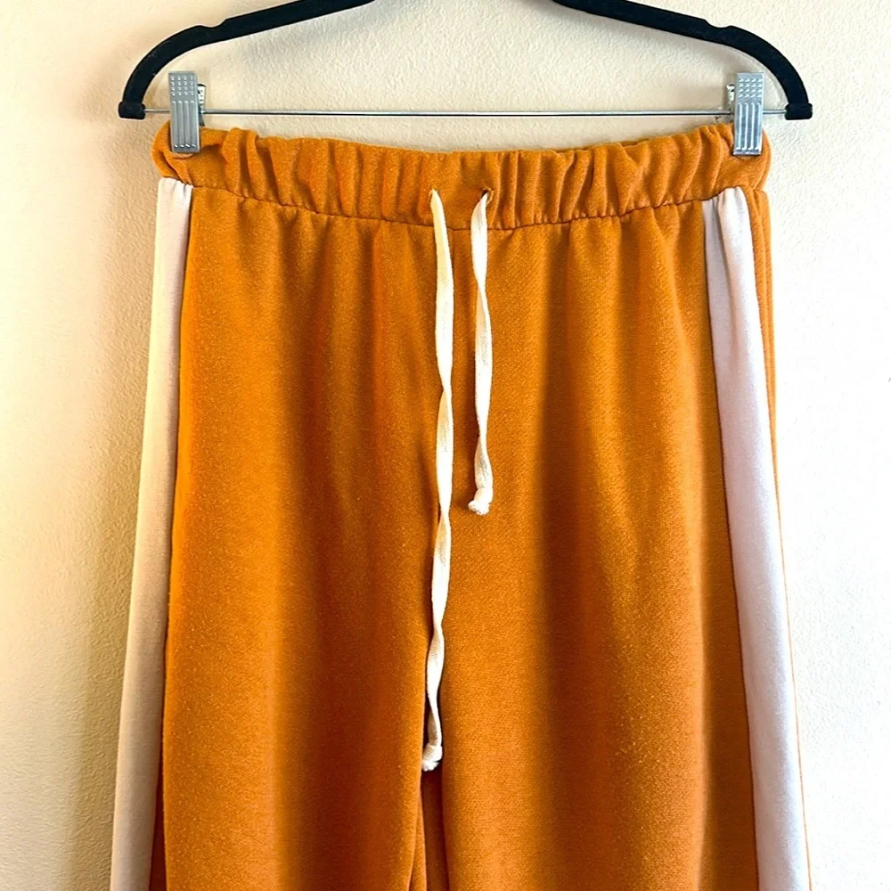 WIN WIN Wide Leg Sweatpants Pull On With A Drawstring Pumpkin Color Size Large - Picture 4 of 8